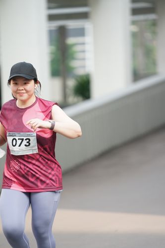 Race photo from Assurance Fun Run 2024