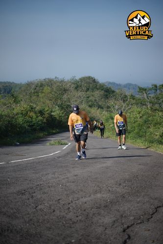 Race photo from Kelud Vertical Challenge 2024