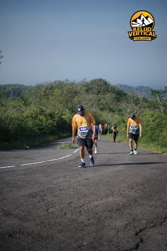 Race photo from Kelud Vertical Challenge 2024