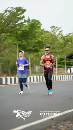 Race photo from Arutmin Borneo Run 2024