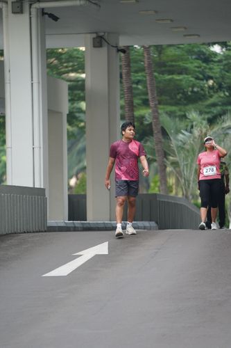 Race photo from Assurance Fun Run 2024