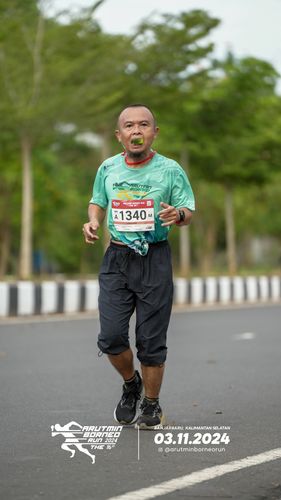 Race photo from Arutmin Borneo Run 2024