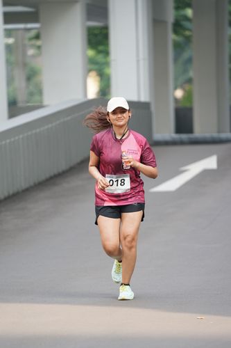 Race photo from Assurance Fun Run 2024