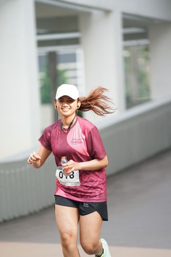 Race photo from Assurance Fun Run 2024