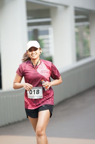 Race photo from Assurance Fun Run 2024