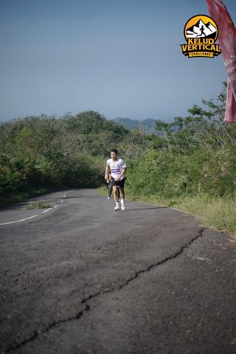 Race photo from Kelud Vertical Challenge 2024
