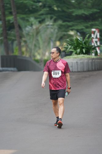 Race photo from Assurance Fun Run 2024