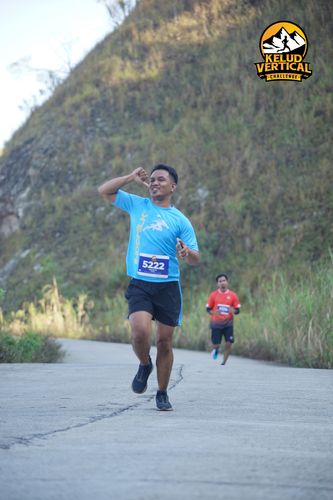 Race photo from Kelud Vertical Challenge 2024