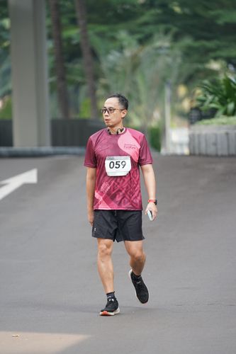 Race photo from Assurance Fun Run 2024