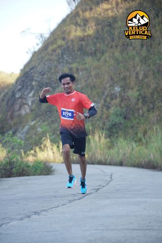 Race photo from Kelud Vertical Challenge 2024