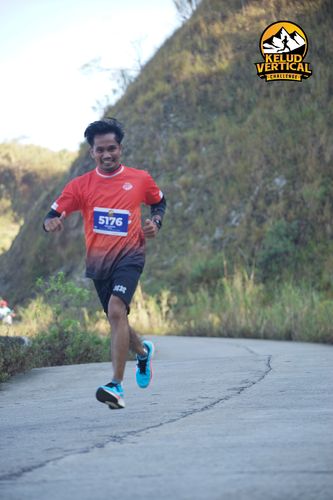 Race photo from Kelud Vertical Challenge 2024