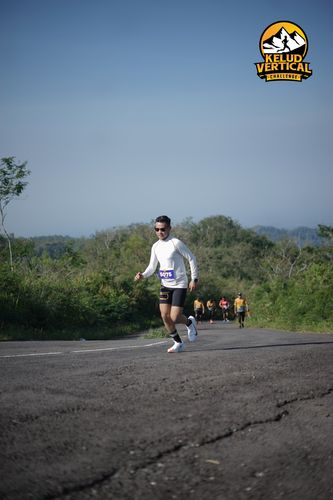 Race photo from Kelud Vertical Challenge 2024