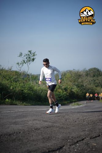 Race photo from Kelud Vertical Challenge 2024