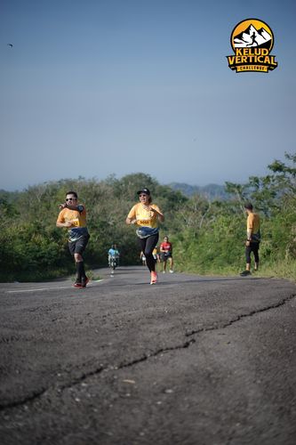 Race photo from Kelud Vertical Challenge 2024