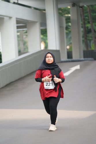 Race photo from Assurance Fun Run 2024