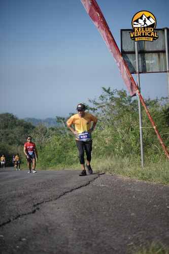 Race photo from Kelud Vertical Challenge 2024