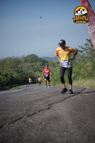 Race photo from Kelud Vertical Challenge 2024