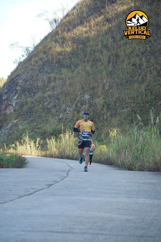 Race photo from Kelud Vertical Challenge 2024
