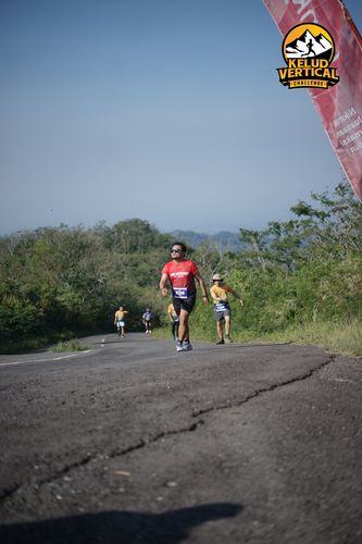 Race photo from Kelud Vertical Challenge 2024