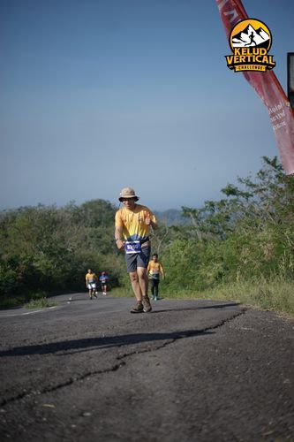 Race photo from Kelud Vertical Challenge 2024