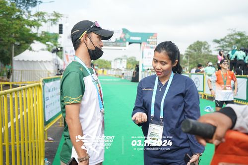 Race photo from Arutmin Borneo Run 2024