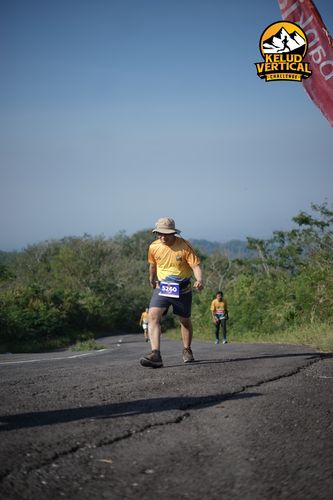 Race photo from Kelud Vertical Challenge 2024