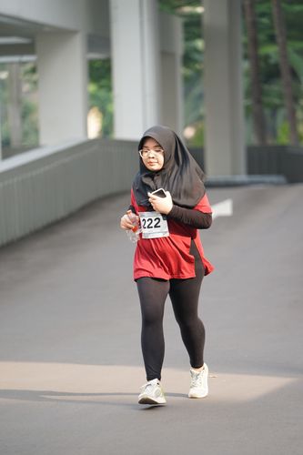 Race photo from Assurance Fun Run 2024