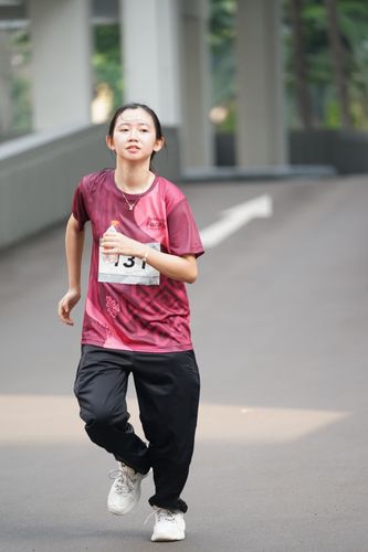 Race photo from Assurance Fun Run 2024