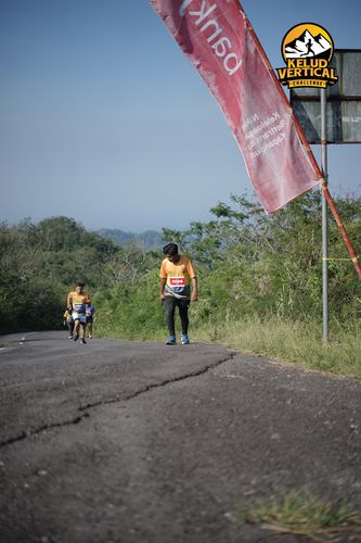 Race photo from Kelud Vertical Challenge 2024