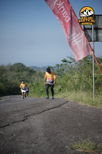 Race photo from Kelud Vertical Challenge 2024