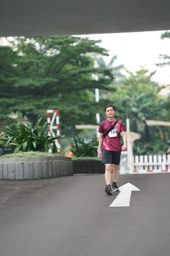 Race photo from Assurance Fun Run 2024