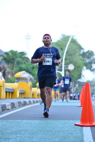 Race photo from KEMLU RUN 2025