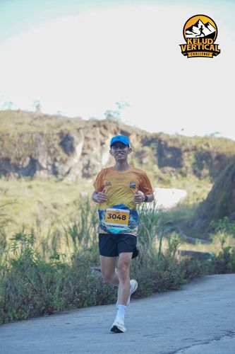 Race photo from Kelud Vertical Challenge 2024