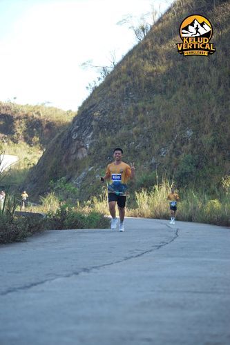 Race photo from Kelud Vertical Challenge 2024