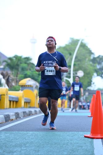 Race photo from KEMLU RUN 2025
