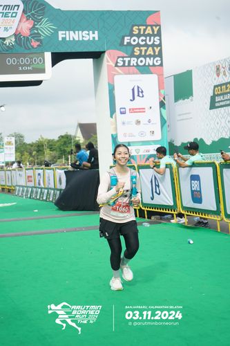 Race photo from Arutmin Borneo Run 2024