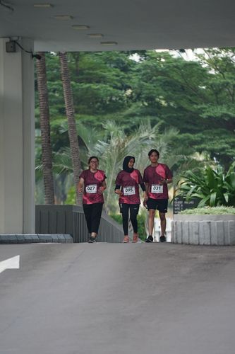Race photo from Assurance Fun Run 2024