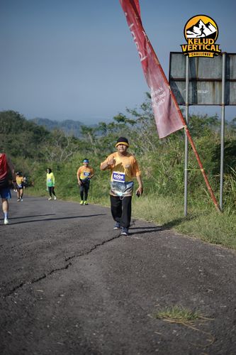 Race photo from Kelud Vertical Challenge 2024