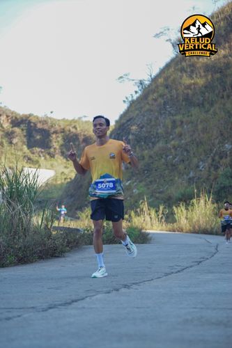 Race photo from Kelud Vertical Challenge 2024