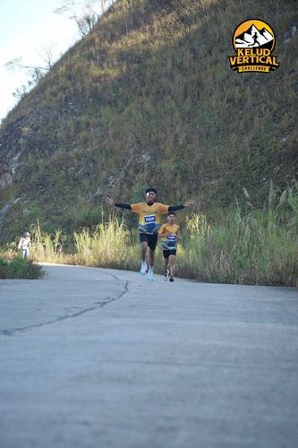 Race photo from Kelud Vertical Challenge 2024