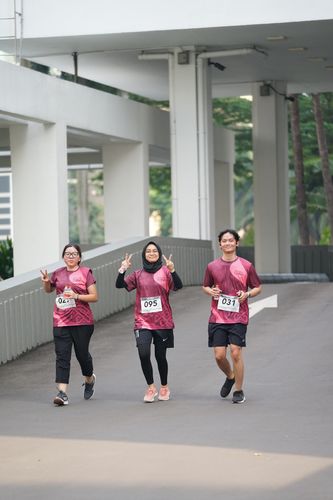 Race photo from Assurance Fun Run 2024