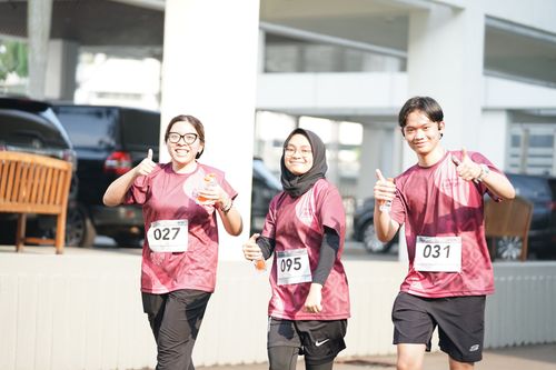 Race photo from Assurance Fun Run 2024