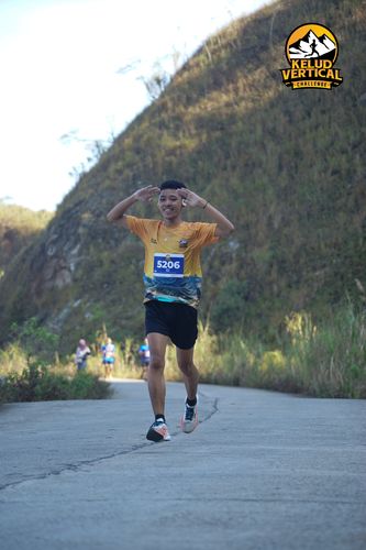 Race photo from Kelud Vertical Challenge 2024