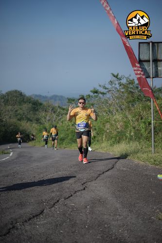 Race photo from Kelud Vertical Challenge 2024