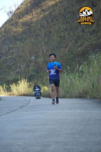 Race photo from Kelud Vertical Challenge 2024