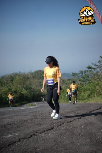 Race photo from Kelud Vertical Challenge 2024