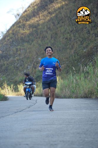 Race photo from Kelud Vertical Challenge 2024
