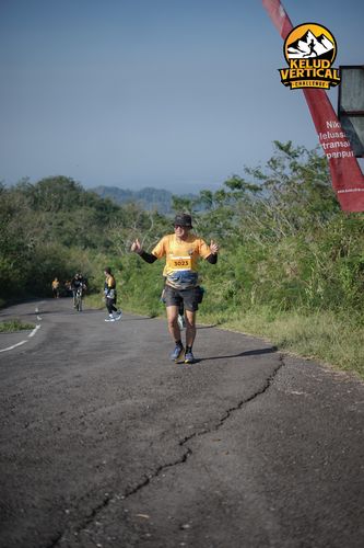 Race photo from Kelud Vertical Challenge 2024