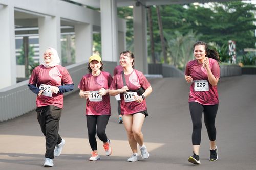 Race photo from Assurance Fun Run 2024