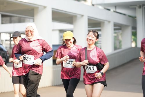 Race photo from Assurance Fun Run 2024